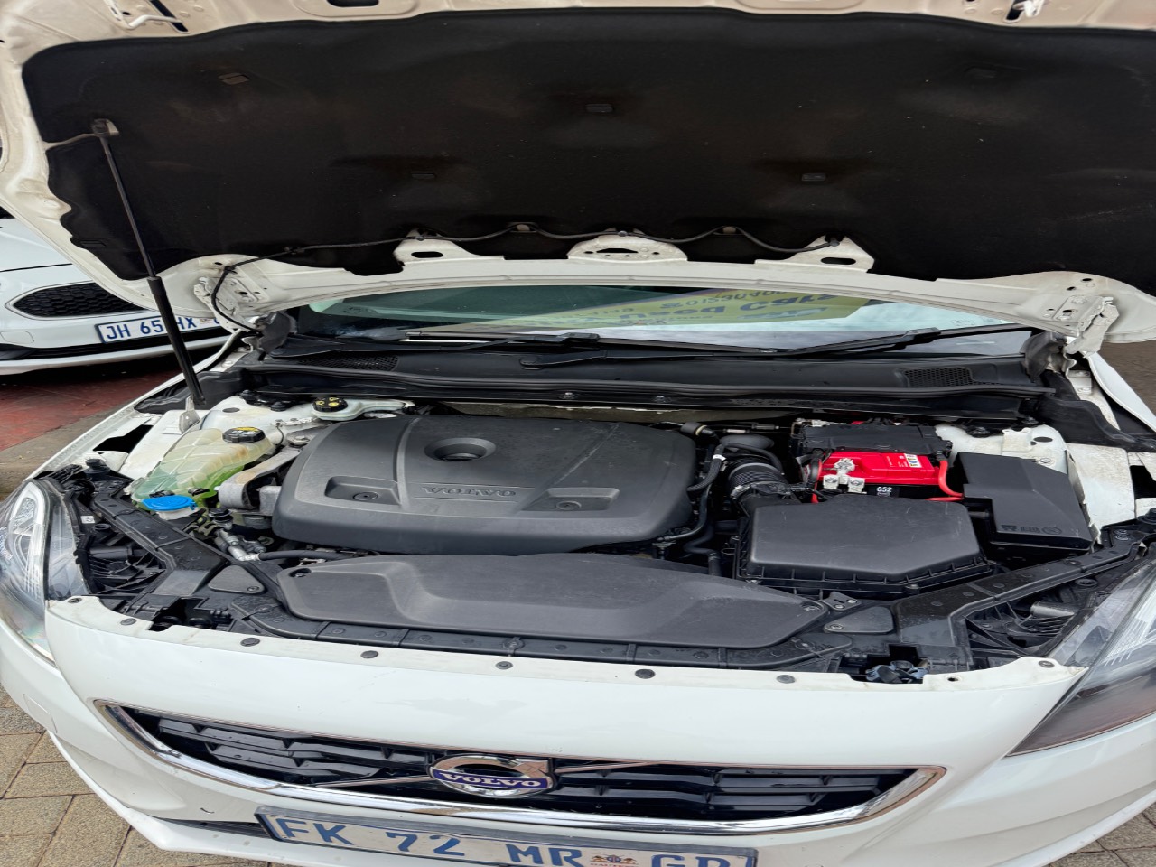 Volvo V40 thumbnail 11